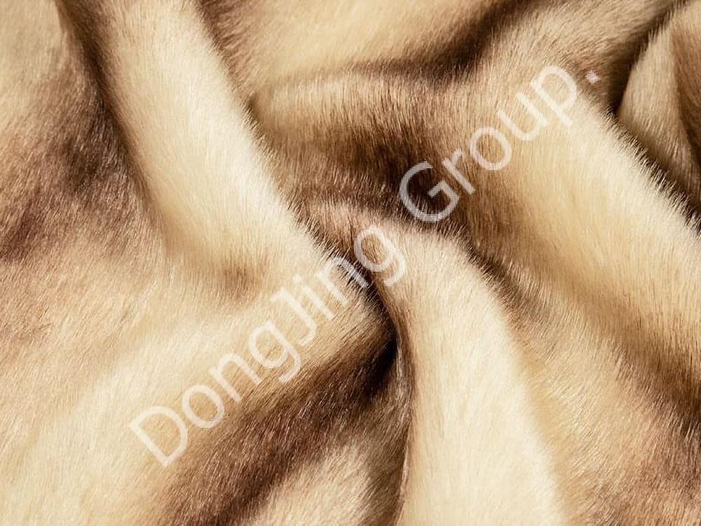 8HP0522-Beige typis creditis faux fur fabric