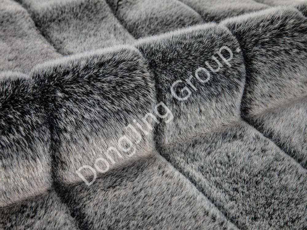 Commoda utendi 60% Acrylicis et 40% Polyester in Nigrum vellis Lepus Fur Faux Fur Fabrica