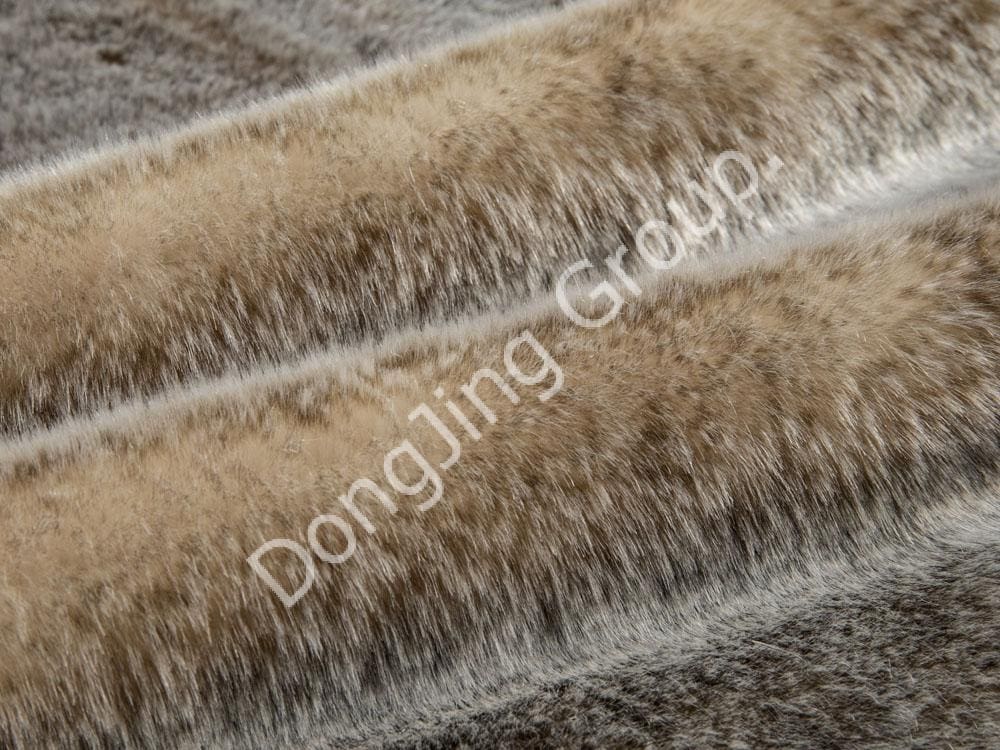 9G0304-Rice tincta tip 169 lepus capillus defluxit faux fur fabric