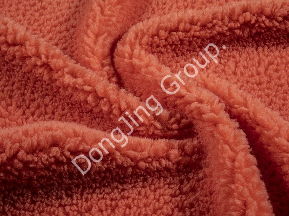 9P2077-Turmericae tangerinae pulcherrimae lanae faux fur fabric