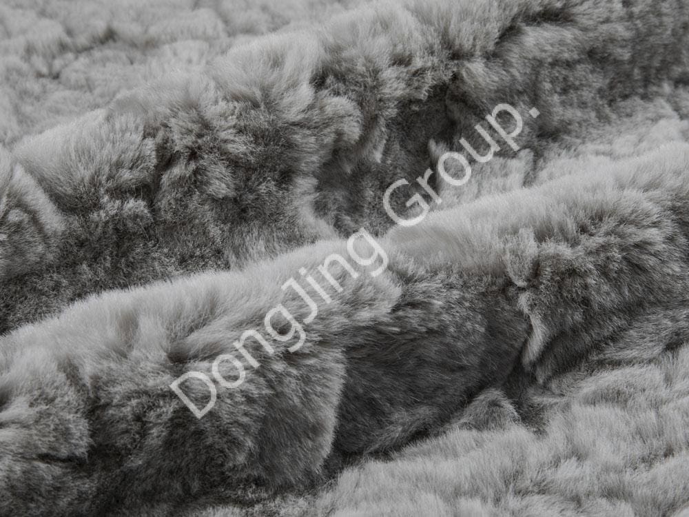 9T1788-Gray lepus penicilla faux fur fabric