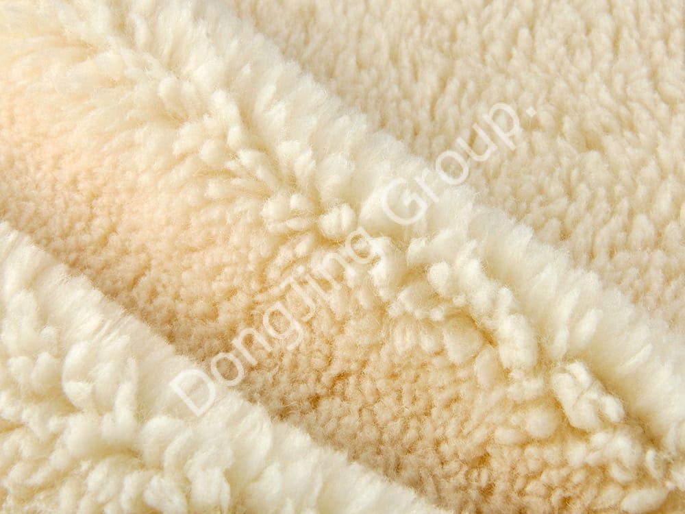 DP0605-Hong Mi White Islandic Hair faux fur fabric