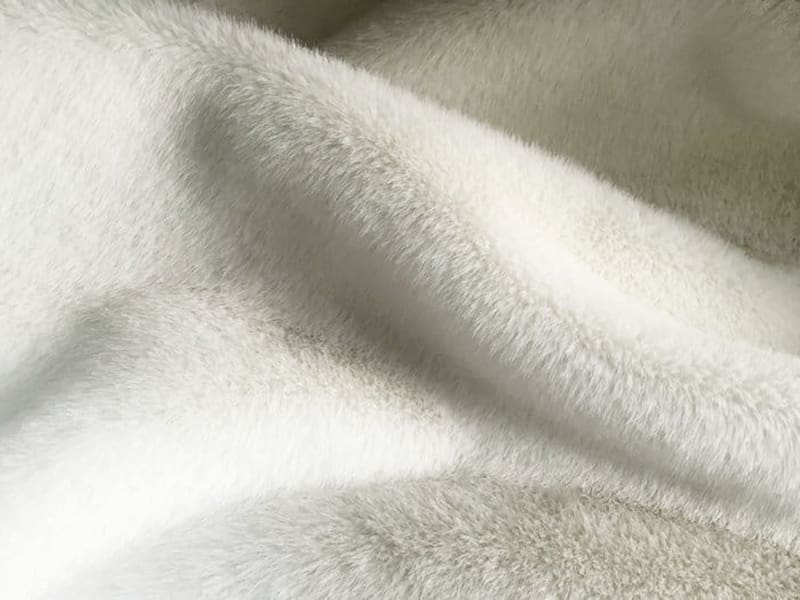 XKD0018-White South American creditis faux fur fabric