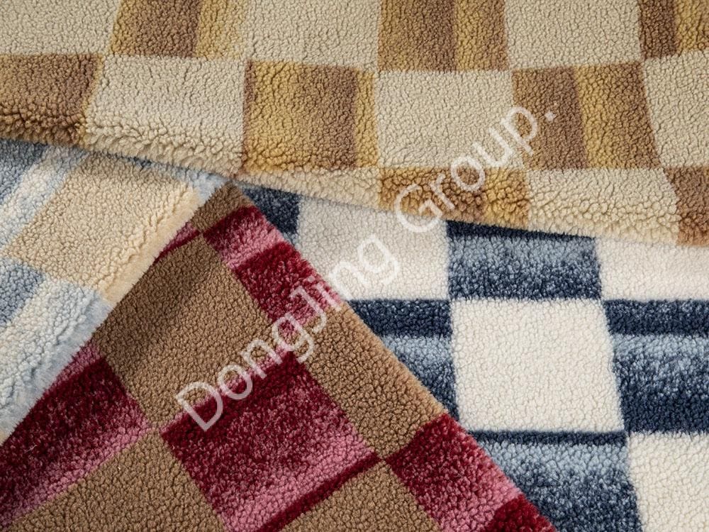 Z9KW0030-Tricolor jacquard panax notoginseng lana faux fur fabric