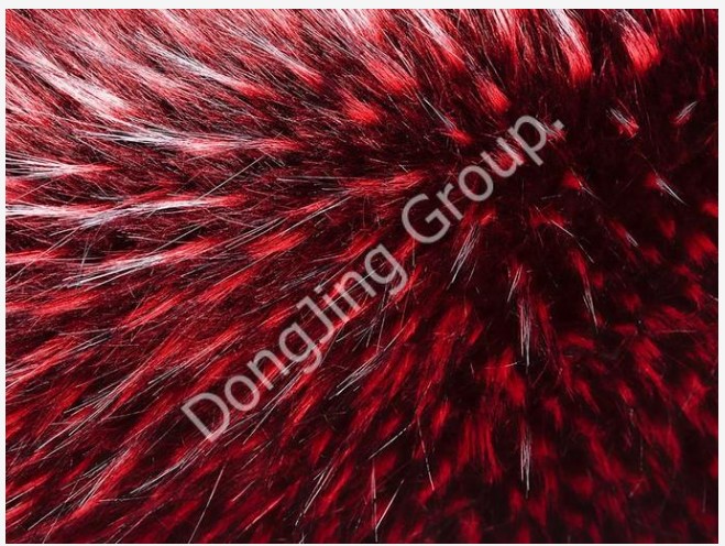 Purpura Muris Faux Fur Fabric: Addens tactum Glam to Your Wardrobe